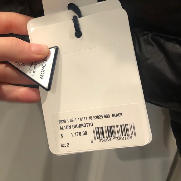 Moncler Puffer Jacket - Picture 5 of 11